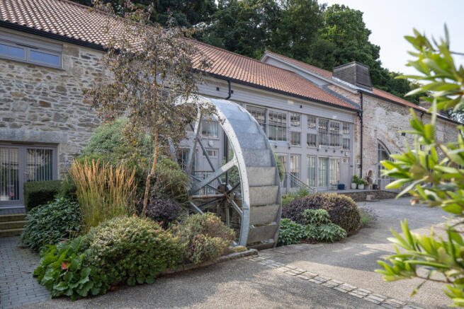 305843 - THE CASTING HOUSE-4.jpg