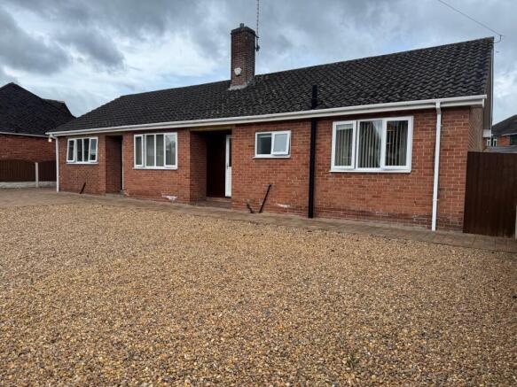 2 bed Detached Bungalow for sale Image 12