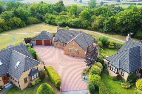 Aspin Oval, Knaresborough, HG5