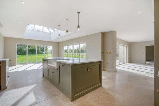 Kitchen/Dining Area
