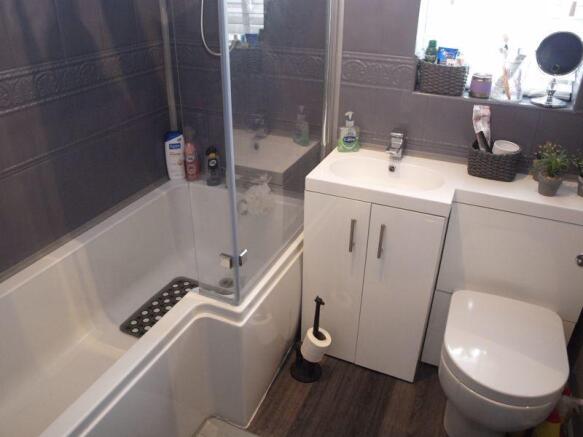 Family Bathroo...