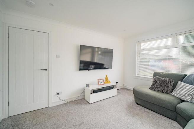 23 Hawick Drive Dundee-10.JPG