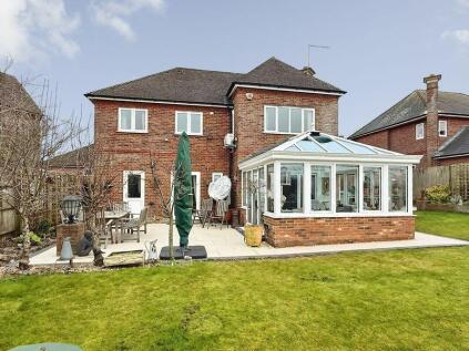 4 bed detached - Winterbourne Earls, Salisbury, SP4 image 18