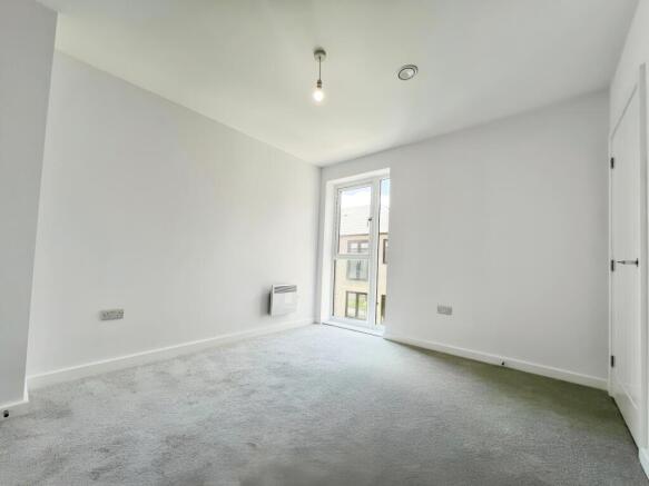 1 bed Apartment to rent Image 7