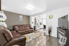 183, Gorseway, Rush Green, Romford RM7 0SA