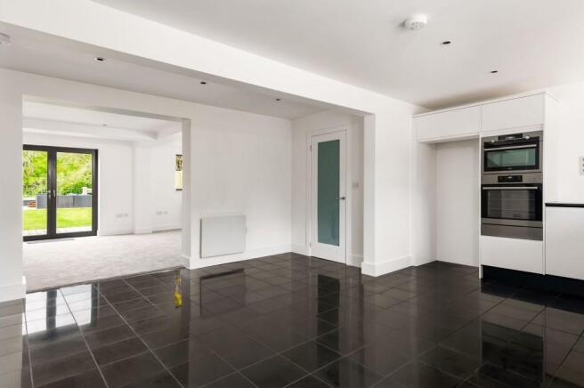Kitchen dining room