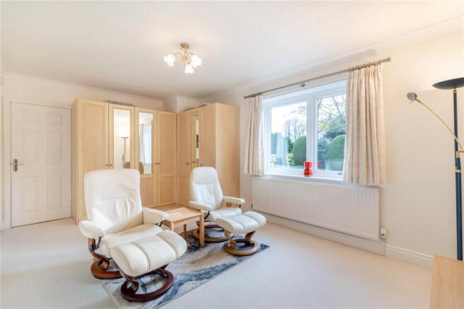Bedroom/Sitting Room