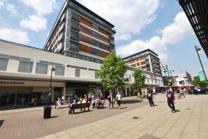 9, 58b Tower House, High Street, Uxbridge UB8 1GF