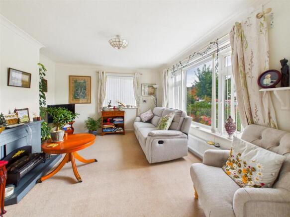 Ashford Drive, Pontesbury, Shrewsbury photo 4