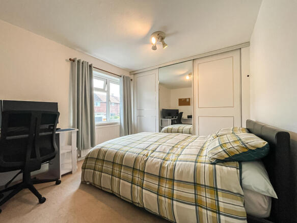 14 Marshall Close - Bed 2