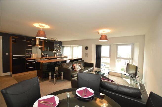 Lounge/Kitchen