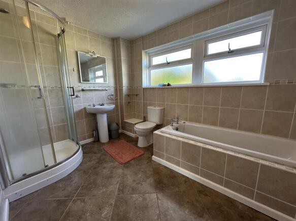 bathroom.jpeg