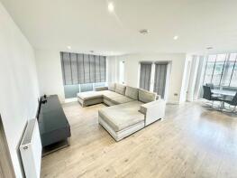 43, 12 Luna St James, St James Road, Brentwood CM14 4JW