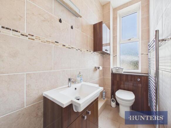 2 bed Apartment for sale Image 10