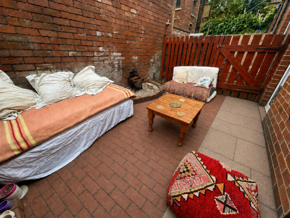 2 bed Terraced for sale Image 10