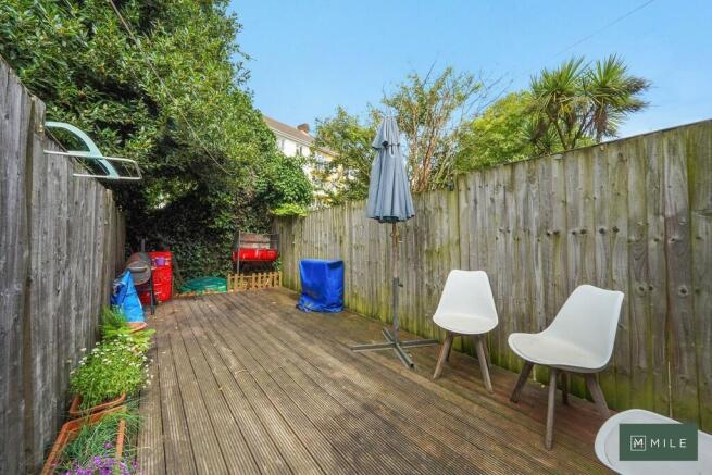 87 Drayton Road -...