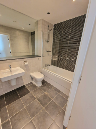 1 bed Apartment to rent Image 6