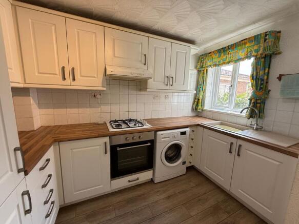 3 bed Terraced for sale Image 5
