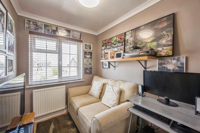3 bed Semi-Detached for sale Image 12