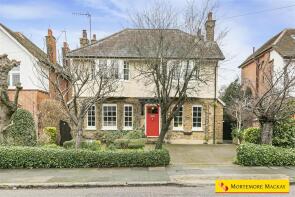 95, Old Park Ridings, Southgate N21 2EJ