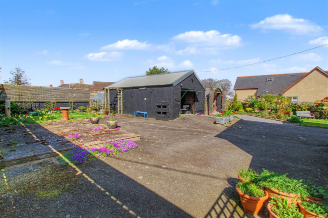 Rear Gardens/Outbuildings