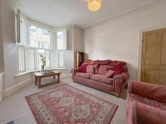 4 bed House for sale Image 9