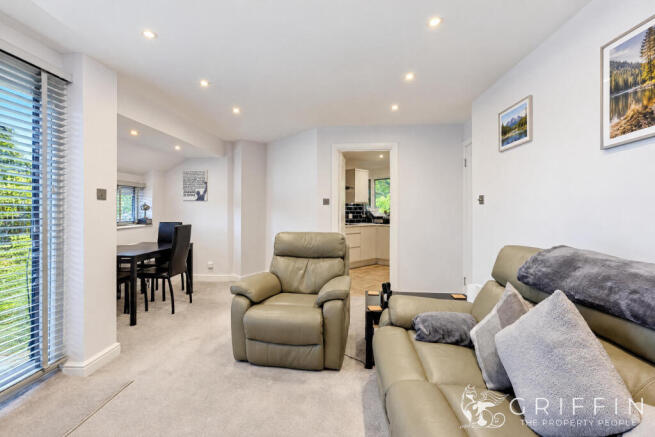Courtney Park Road, Langdon Hills, Basildon, SS16 photo 4