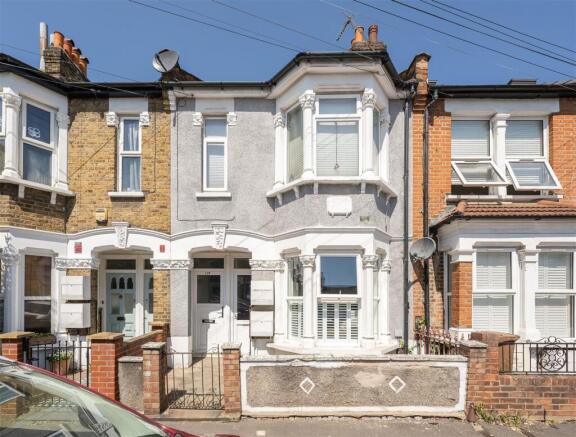 Pearcroft Road, E11