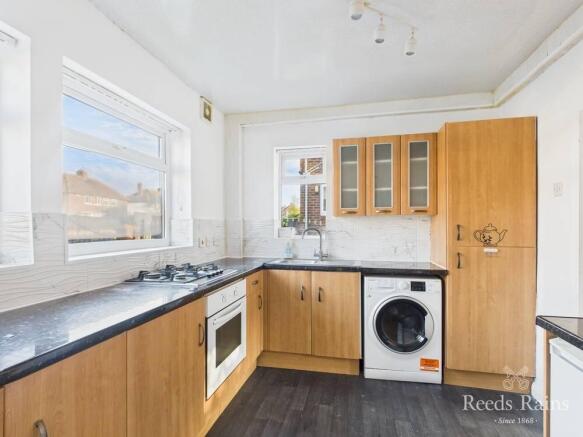 3 bed Semi-Detached for sale Image 6