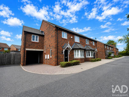 Long Acre Drive, Warwickire, CV37