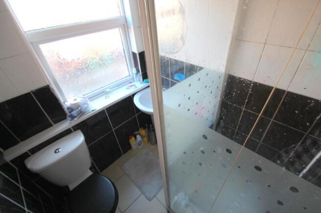 4 bed Terraced to rent Image 7