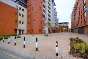 Flat 70, The Junction, Grays Place, Slough SL2 5GE