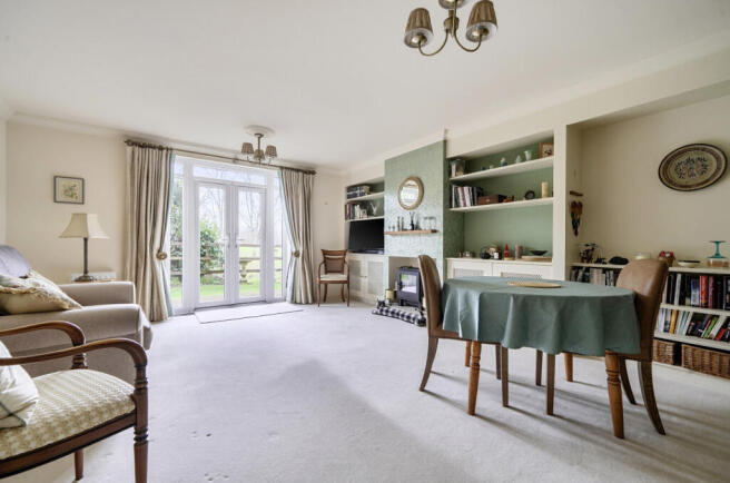 1415101-10-698f4b...