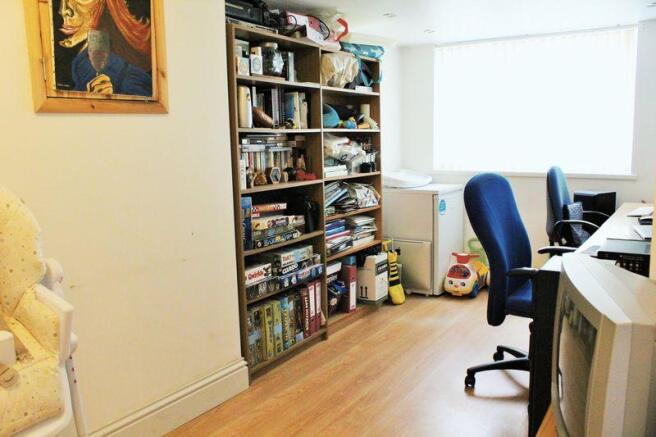Photo 3