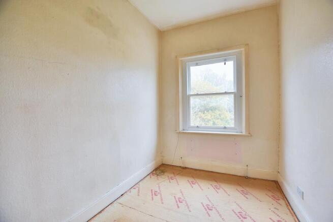 Flat C, 12 Fox Hill, Penge, London SE19 2UU