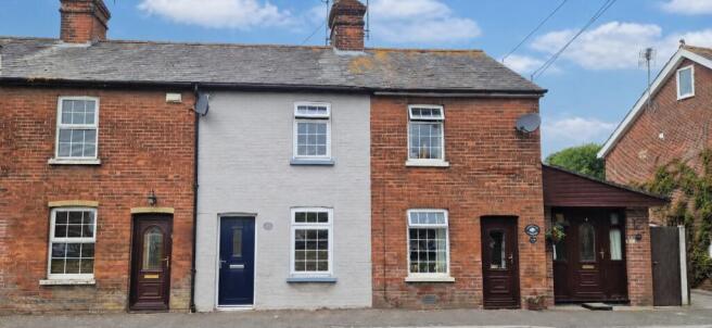 2 Bedroom mid terrace cottage
