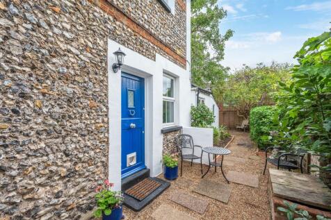 Ashley Road, Epsom, KT18