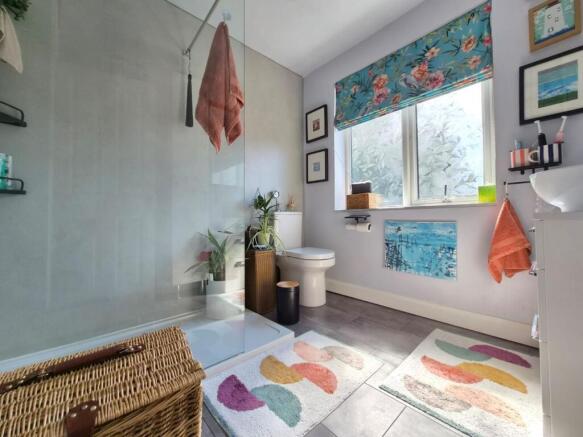 3 bed Semi-Detached for sale Image 11