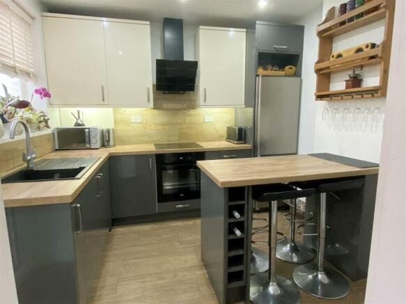 Photo 5