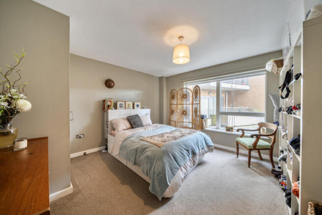 1421567-18-69a6d1...