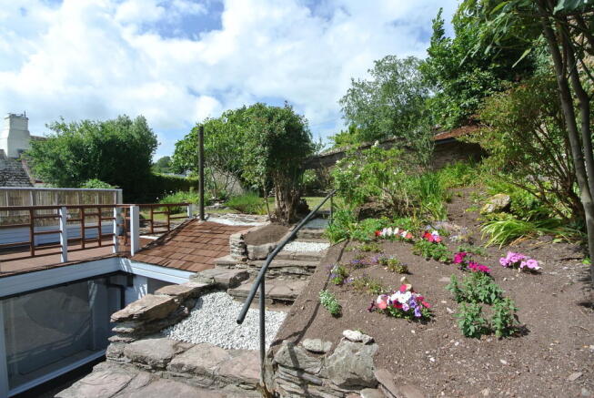 Photo 10