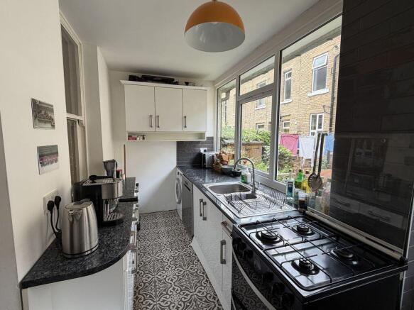 4 bed Terraced for sale Image 4
