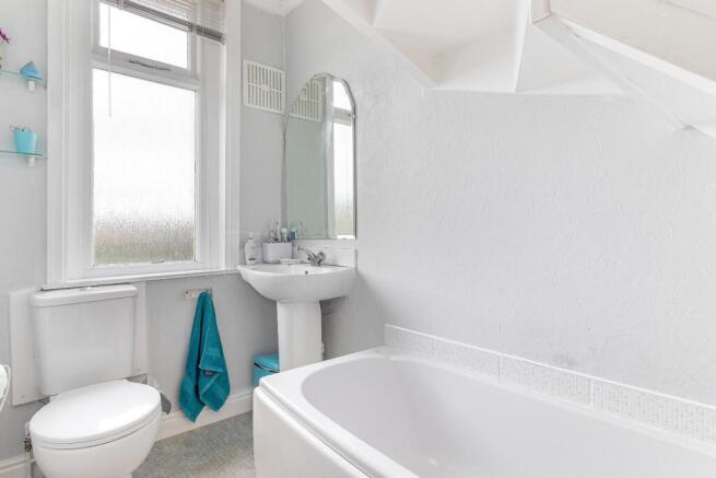 3 bed Terraced for sale Image 6