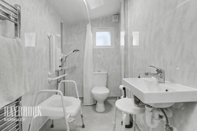 2 bed Terraced for sale Image 9