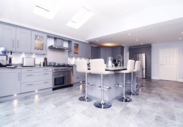 Kitchen/Diner/...