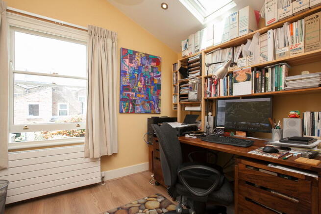 Photo 10