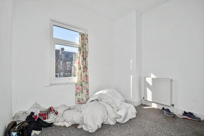5 bed Terraced for sale Image 12