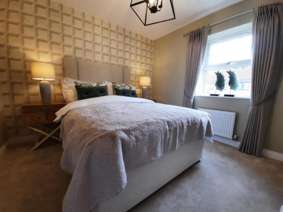 4 bed Detached for sale Image 8