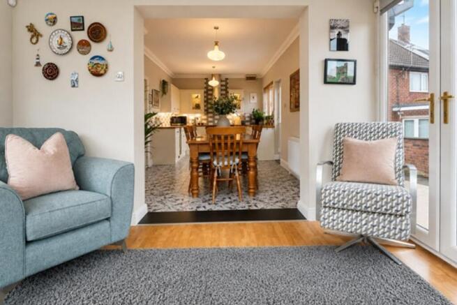 3 bed Bungalow for sale Image 8