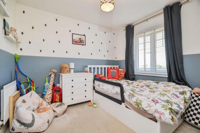 3 bed Semi-Detached for sale Image 10